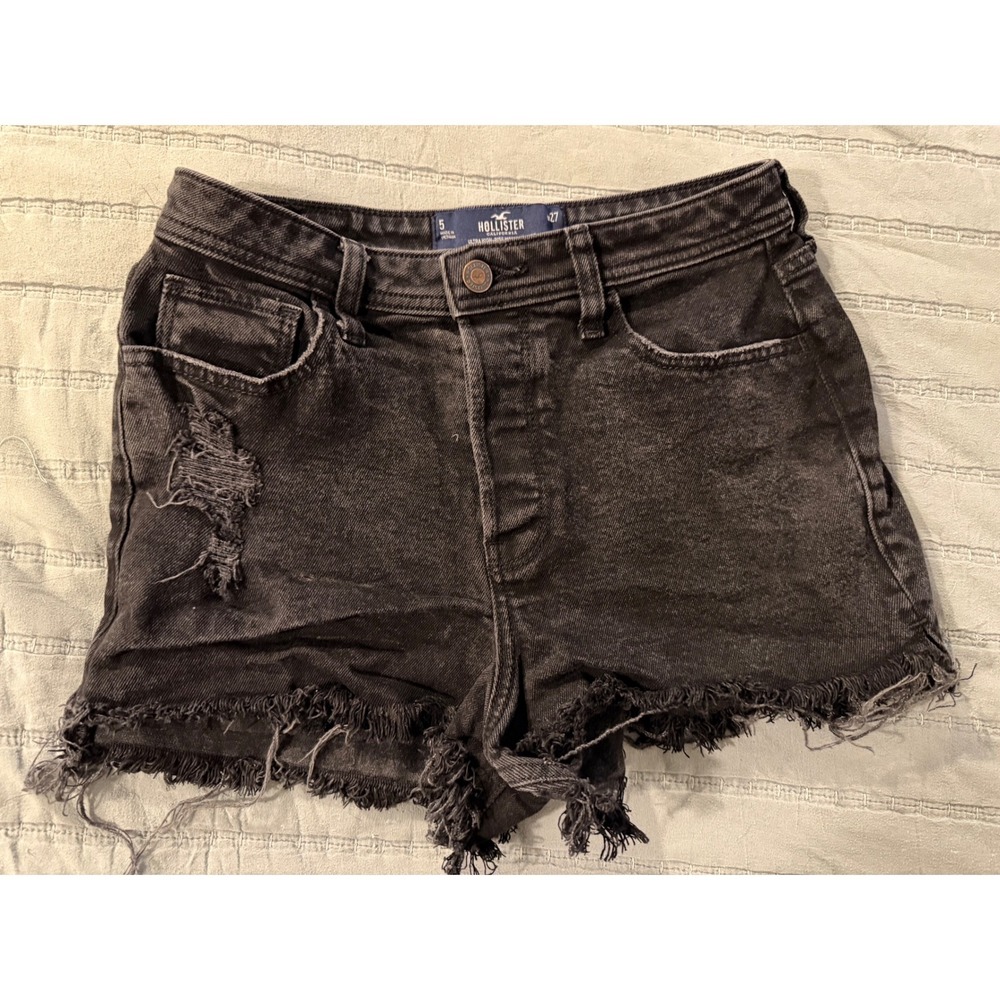 Hollister Ultra High-Rise Mom Shorts Black Distressed Denim Button Fly Size 5 27